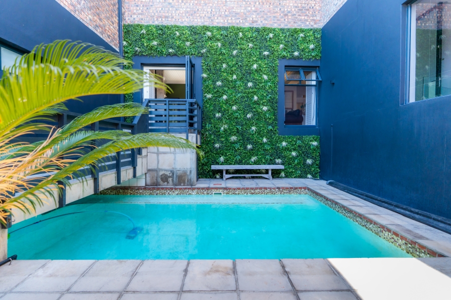 5 Bedroom Property for Sale in Van Riebeeckstrand Western Cape